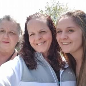 Meet your Posher, Krystal